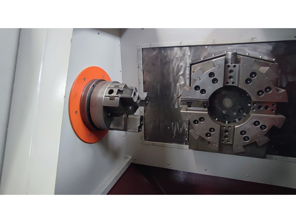 Програмен струг СТ 201 CNC